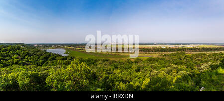 A view of Omaha, Nebraska and the Missouri River from Lewis and Clark Park in Council Bluffs, Iowa. Stock Photo