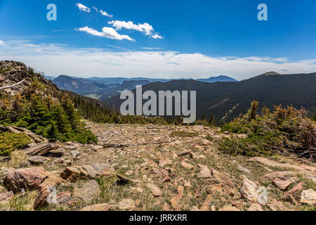 Trail Ridge Road is the name for a stretch of U.S. Highway 34 that traverses Rocky Mountain National Park from Estes Park, Colorado in the east to Gra Stock Photo