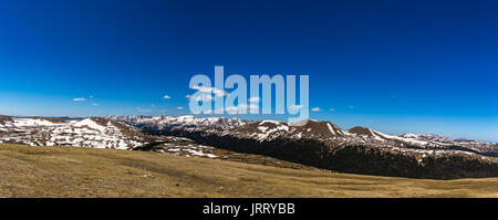 Trail Ridge Road is the name for a stretch of U.S. Highway 34 that traverses Rocky Mountain National Park from Estes Park, Colorado in the east to Gra Stock Photo