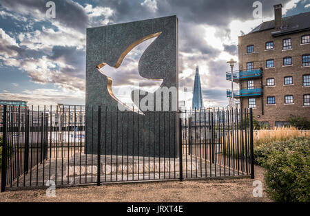 The Hermitage Riverside Memorial in Wapping; created in memory of East End residents killed during the Blitz in World War 11. Stock Photo