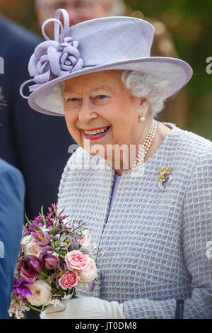 Her Majesty Queen Elizabeth II following the opening ceremony for The Centre for Elephant Care, ZSL Whipsnade Zoo, 11th April 2017 Stock Photo