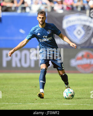 Hamburg, Germany. 06th Aug, 2017. Hamburg's Mergim Mavraj in action during the friendly match between Hamburger SV and Espanyol Barcelona in the Volkspark Stadium in Hamburg, Germany, 06 August 2017. Photo: Daniel Reinhardt/dpa/Alamy Live News Stock Photo