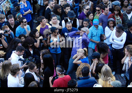 The crowd Grove flash mob support Janet Jackson album 'Number Ones' November 14,2009 Los Angeles. Stock Photo