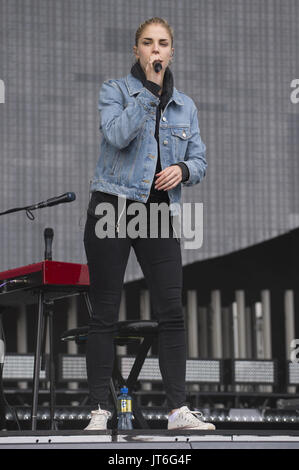 Inaugural TRNSMT Festival with live bands at Glasgow Green in Glasgow from 7th - 9th July.  Featuring: Hannah Reid, London Grammar Where: Glasgow, United Kingdom When: 07 Jul 2017 Credit: Euan Cherry/WENN.com Stock Photo