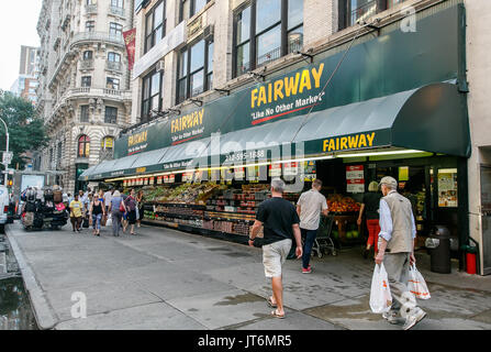 Fairway supermarket on Broadway, New York City Stock Photo - Alamy