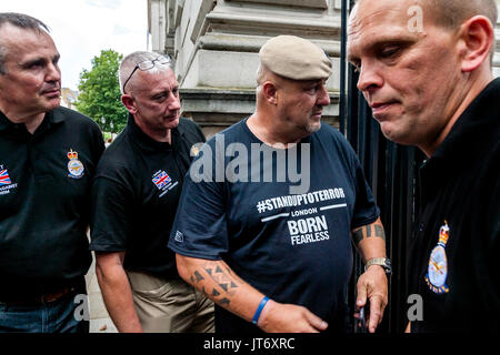 Phil Campion A Former British Army SAS Soldier Outside Downing Street Demanding That The Government Do More To Combat Islamic Terrorism Stock Photo