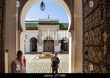 Al-Qarawiyyin or al-Karaouine mosque and university. Souk Medina of Fez, Fes el Bali. Morocco, Maghreb North Africa Stock Photo