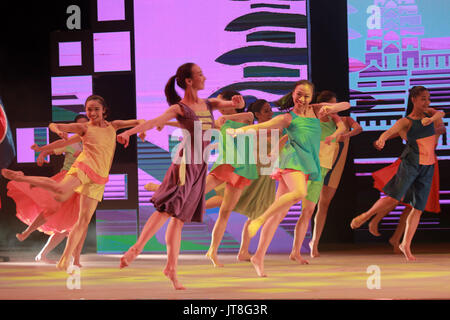 Manila, Philippines. 8th Aug, 2017. Dancers perform during the grand celebration of the 50th anniversary of the founding of the Association of Southeast Asian Nations (ASEAN) in Manila, the Philippines, Aug. 8, 2017. Credit: Rouelle Umali/Xinhua/Alamy Live News Stock Photo