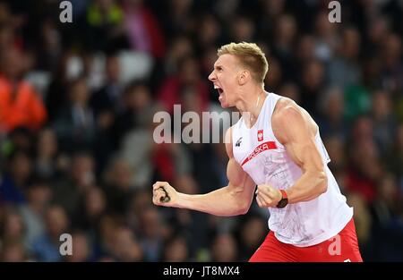 London, UK. 8th Aug, 2017.  Piotr LISEK (POL) in the mens pole vault final. IAAF world athletics championships. London Olympic stadium. Queen Elizabeth Olympic park. Stratford. London. UK. 08/08/2017. Credit: Sport In Pictures/Alamy Live News Stock Photo
