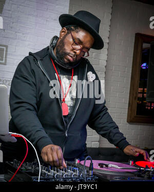 LAS VEGAS, NV - January 24 : Questlove pictured at the Grand Opening of Yardbird Southern Table & Bar at The Venetian Las Vegas in Las Vegas, NV on January 24, 2015. Credit:  Erik Kabik Photography/ MediaPunch. ***HOUSE COVERAGE*** Stock Photo