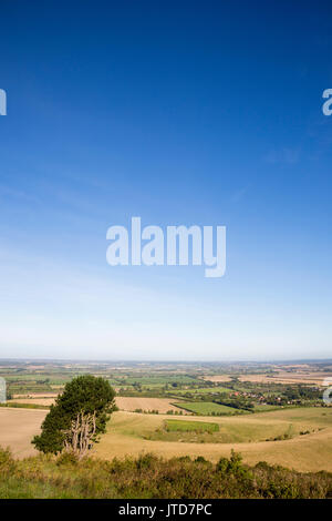 UK weather, 23rd September 2015. View from Ivinghoe Beacon on sunny autumn morning. Stock Photo