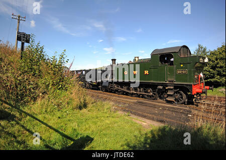 '5542' arriving at Arley Station with a goods train. Severn Valley Railway. Stock Photo