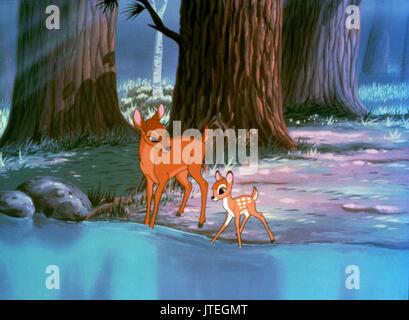 BAMBI, MOTHER, BAMBI, 1942 Stock Photo