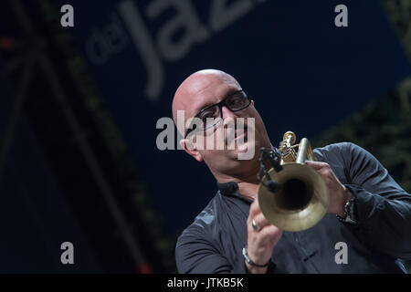 Rome, Italy. 07th Aug, 2017. The famous Italian jazz singer performed on 7/8/2017 at Casa del Jazz in Rome at the end of the 'Summertime 2017' event, presenting his latest album, 'Abbey's Road, a tribute to Abbey Lincoln'. With her on stage, Giovanni Falzone on trumpet, Filippo Vignato on trombone, Matteo Bortone on bass and Ermanno Baron on drums. Giovanni Falzone Credit: Leo Claudio De Petris/Pacific Press/Alamy Live News Stock Photo