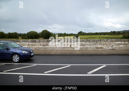 car crossing land border between northern ireland and the republic of ireland in belcoo - blacklion Stock Photo