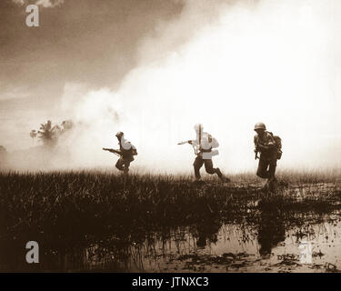 Crack troops of the Vietnamese Army in combat operations against the Communist Viet Cong guerillas.  Marshy terrain of the delta country makes their job of rooting out terrorists hazardous and extremely difficult.  1961.  (USIA) EXACT DATE SHOT UNKNOWN NARA FILE #:  306-PSC-61-9069 WAR & CONFLICT BOOK #:  403 Stock Photo