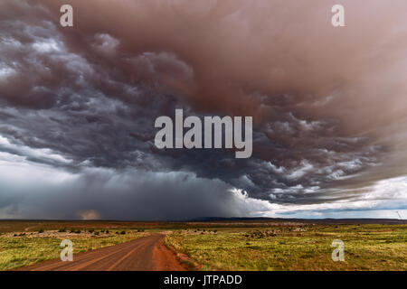 Ominous stormy sky ahead of an Arizona monsoon thunderstorm near Tonalea Stock Photo
