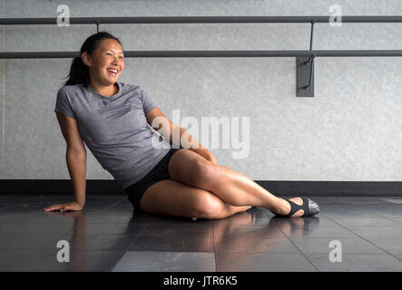 Peti Retire at the barre in T strap Jazz Shoes in dance class Stock Photo -  Alamy