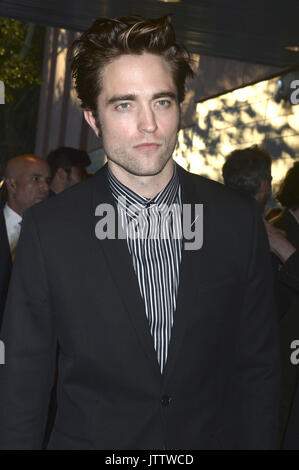 New York City. 8th Aug, 2017. Robert Pattinson attends the New York premiere of 'Good Time' at SVA Theater on August 8, 2017 in New York City. | Verwendung weltweit Credit: dpa/Alamy Live News Stock Photo