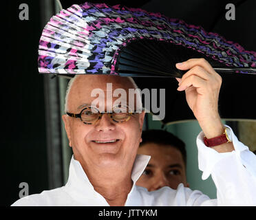 Prague, Czech Republic. 10th Aug, 2017. Manolo Blahnik, Spanish fashion designer and founder of high-end shoe brand, poses during the press conference to The Art of Shoes exhibition in Museum Kampa, Prague, Czech Republic, on August 10, 2017. Credit: Michal Krumphanzl/CTK Photo/Alamy Live News Stock Photo