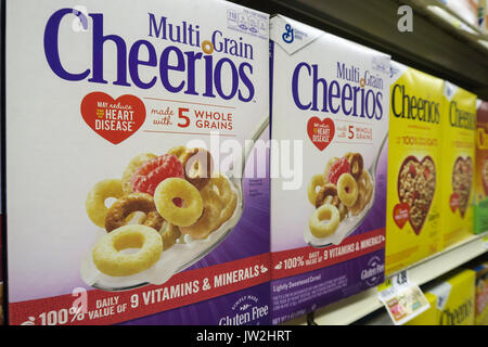 Cereal Aisle in Gristedes Grocery Store, NYC, USA Stock Photo