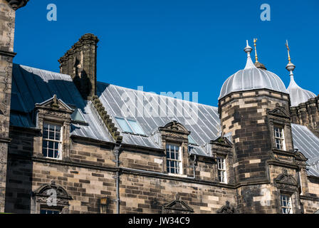 17th century rooftop of private school George Heriots, formerly George Heriots Hospital, Lauriston Place,Edinburgh, Scotland, UK Stock Photo