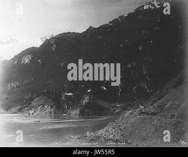 Construction of the Copper River and Northwestern Railway, Copper River, Alaska, ca 1908 (HEGG 202) Stock Photo