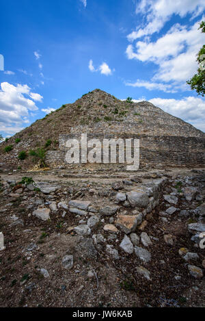 Mayan pyramid in Izamal, Yucatan, Mexico Stock Photo