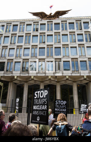 London, UK. 11th Aug, 2017. Campaigners from Stop The War Coalition and the Campaign for Nuclear Disarmament (CND) protest outside the US Embassy against President Donald Trump's recent inflammatory rhetoric regarding the use of nuclear weapons in response to statements made by the North Korean government. The US embassy declined to accept a letter brought by the delegation. Credit: Mark Kerrison/Alamy Live News Stock Photo