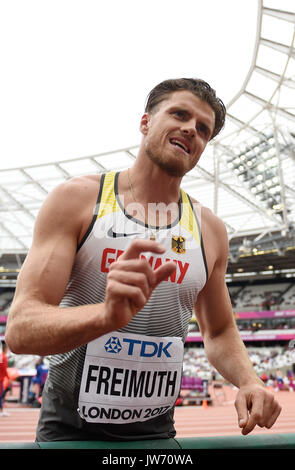 London, Britain. 11th Aug, 2017. The German decathlete Rico Freimuth gestures while speaking to his coach during high jump at the IAAF World Championships, in London, UK, 11 August 2017 Photo: Rainer Jensen/dpa/Alamy Live News Stock Photo