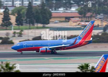 Southwest Airlines Boeing 737-7H4 N917WN arriving at San Diego International Airport. Stock Photo