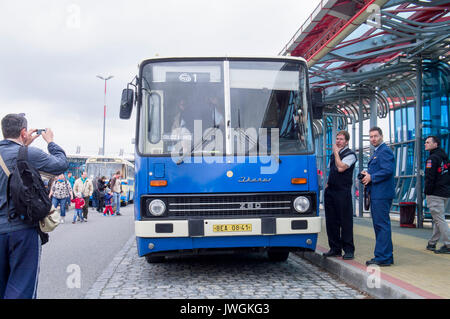 Ikarus 280 BRS-301 in Kaposvar 9.11.2010 0873, Kaposvar in …