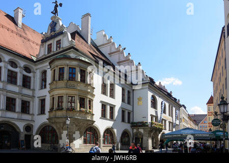 house Hofbräuhaus (Hofbräu-Haus) at square Platzl, München, Munich, Oberbayern, Upper Bavaria, Bayern, Bavaria, Germany Stock Photo