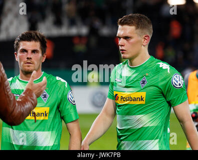 sports, football, DFB Cup, 2017/2018, Round 1, Rot Weiss Essen vs Borussia Moenchengladbach 1:2, Stadium Essen, leaving, Matthias Ginter (MG) right and Jonas Hofmann (MG) Stock Photo