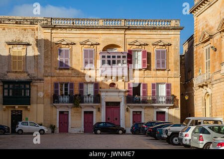 MDINA, MALTA - OCTOBER 15, 2016: Streets of old town at sunny day ...