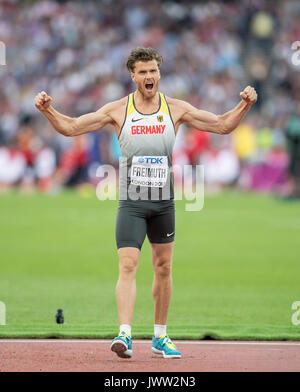 London, Grossbritannien. 12th Aug, 2017. Jubel Rico FREIMUTH, Deutschland, 2.Platz, Speerwerfen Zehnkampf, am 12.08.2017 Leichtathletik Weltmeisterschaft 2017 in London/ Grossbritannien, vom 04.08. - 13.08.2017. | Verwendung weltweit Credit: dpa/Alamy Live News Stock Photo