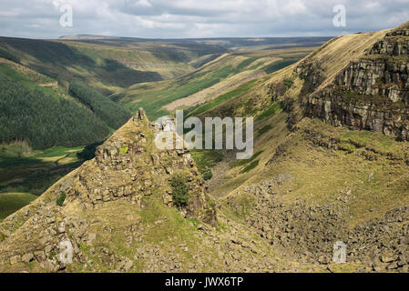 Alport Castles, A dramatic natural feature in the Alport valley, Peak District, Derbyshire, England. Outcrop known as The Tower. Stock Photo