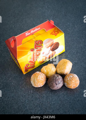 Timbits (donut holes, doughnut holes) from Tim Hortons, a popular Canadian fast food restaurant chain.