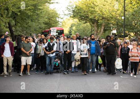 London, UK. 14th August, 2017. Hundreds of people take part in a silent march to demand justice for the victims of the grenfell tragedy that took place in Kensington two months ago. North Kensigton, London, UK 14th August 2017 Credit: Lewis Inman/Alamy Live News Stock Photo