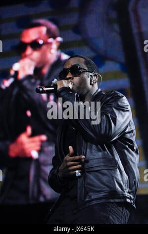 Sean Combs Aka Diddy Performs 2010 Power 106 Powerhouse Concert Honda ...