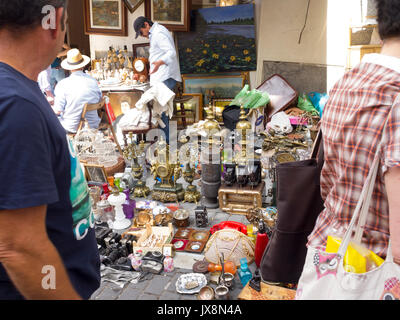El Rastro. Mercado al aire libre de Madrid. España Stock Photo