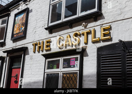 Frontage of The Castle, A Disused Public House in Macclesfield, Cheshire Stock Photo