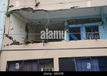 Dhaka, Bangladesh. 15th Aug, 2017. The boom explosion spot in Dhaka, Bangladesh, on August 15, 2017. A suspected militant has been killed in an operation at a hotel in Dhaka's Panthapath area where lawmen conducted a raid suspecting a militant hideout this morning at Hotel Olio International in Dhaka, Bangladesh. Credit: Mamunur Rashid/Alamy Live News Stock Photo