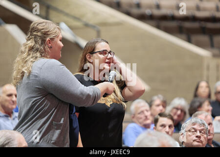 Washington, Iowa, USA. 15th August, 2017. US Senator Joni Ernst (Republican) held a town hall meeting at a high school in Washington, Iowa during the senate recess. Constituents questioned the senator about many issues including healthcare, defunding Planned Parenthood, immigration, and the violence in Charlottesville, Virginia. Credit: Keith Turrill/Alamy Live News Stock Photo