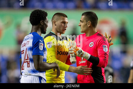 Reading, UK. 15th Aug, 2017. Goalkeeper Sam Johnstone (on loan for Manchester United) of Aston Villa shakes with opposite number Goalkeeper Vito Mannone of Reading at full time during the Sky Bet Championship match between Reading and Aston Villa at the Madejski Stadium, Reading, England on 15 August 2017. Photo by Andy Rowland/PRiME Media Images. **EDITORIAL USE ONLY FA Premier League and Football League are subject to DataCo Licence. Credit: Andrew Rowland/Alamy Live News Stock Photo