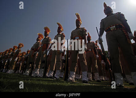India. 15th Aug, 2017. Indian Central Reserve Police Force (CRPF) soldiers parade during the official celebrations for India's Independence Day at Bakshi Stadium in Srinagar, the summer capital of Indian administered Kashmir on 15 August 2017. A complete shutdown called by Kashmiri separatists leader and an appeal of black day is being observed across Kashmir on August 15, 2015. Credit: Faisal Khan/Pacific Press/Alamy Live News