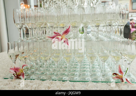 champagne glasses arrangements for wedding reception Stock Photo