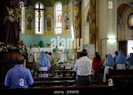 TANZANIA Zanzibar, Stone town, catholic church, sunday mass in St. Joseph cathedral / TANSANIA Insel Sansibar, Stonetown, katholische Kirche, Sonntagsmesse in der Sankt Joseph Kathedrale Stock Photo