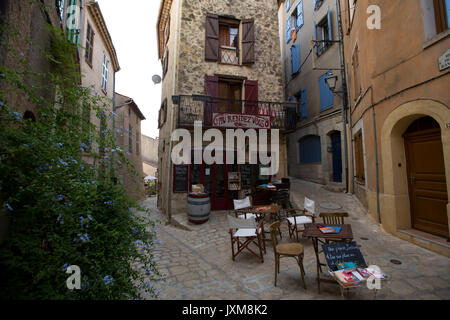 Callian, medieval village perched on the hilltops between Montauroux and Fayence, Provence-Alpes-Côte d'Azur region in southeast France, Europe Stock Photo