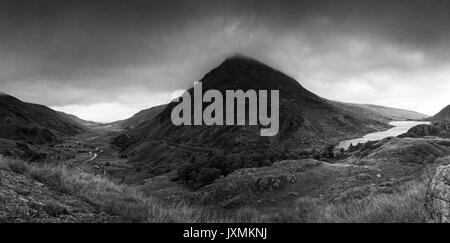 Photograph by © Jamie Callister. Panorama of the Ogwen Valley, Snowdonia, North Wales, 11th of August 2017. [None Exclusive] [Total  Pictures] Tel: 01 Stock Photo